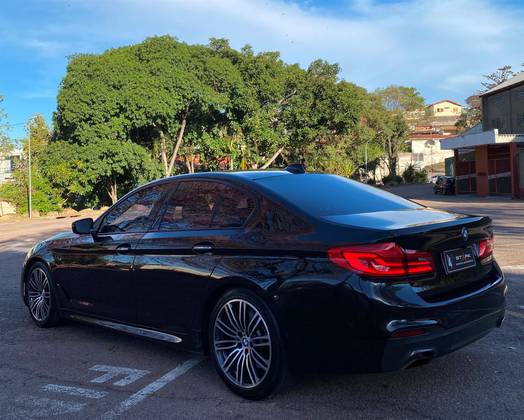 BMW 540i 3.0 24V TURBO GASOLINA M SPORT AUTOMÁTICO BMW 540i 3.0 24V TURBO GASOLINA M SPORT AUTOMÁTICO